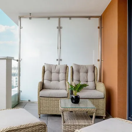アパート Elegant Studio For 3 People, Air Conditioning And Balcony By Renters *