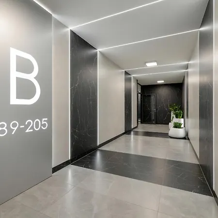 Elegant Studio For 3 People, Air Conditioning And Balcony By Renters דירה *