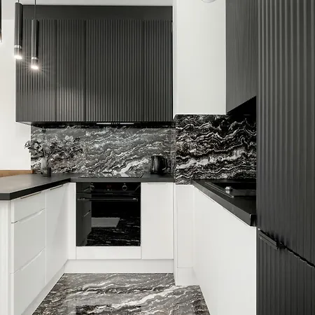 Elegant Studio For 3 People, Air Conditioning And Balcony By Renters דירה קרקוב